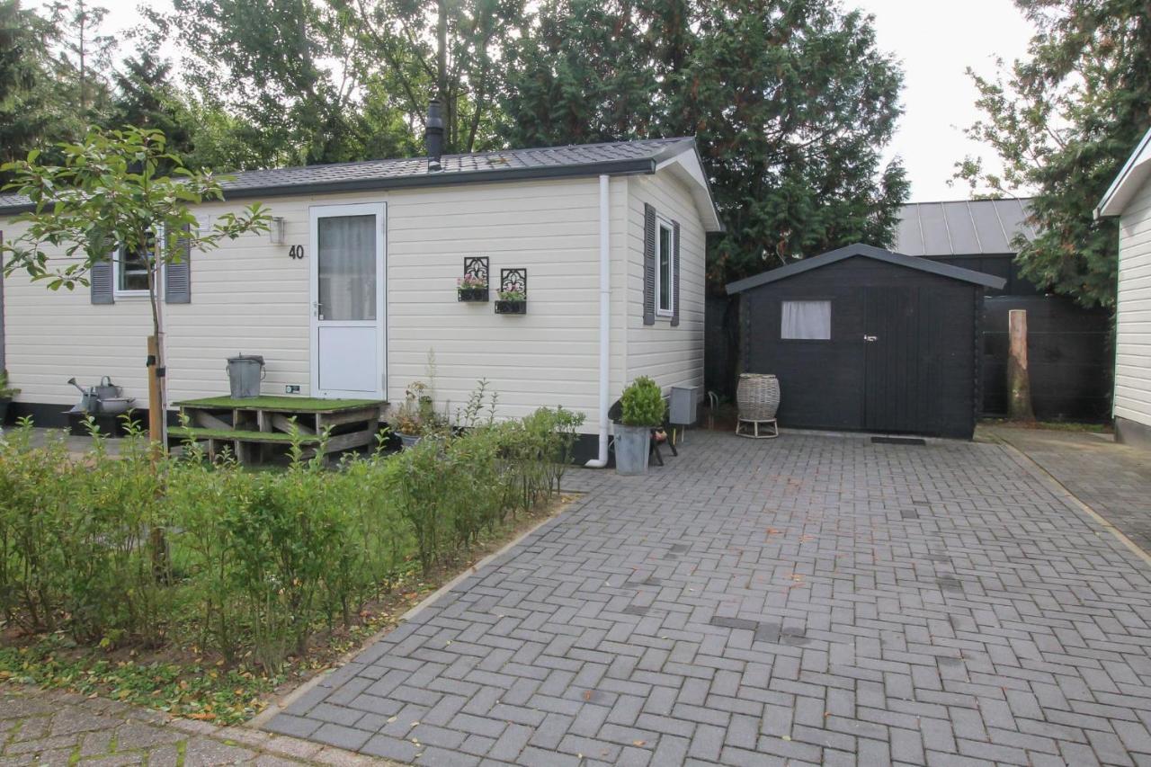 Sfeervol Chalet Op De Veluwe Putten Ngoại thất bức ảnh