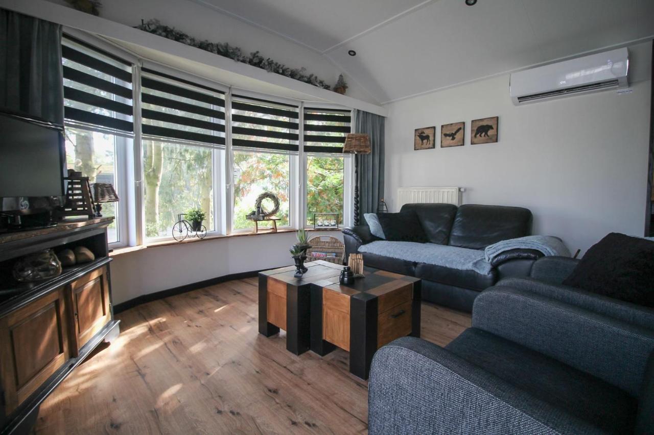 Sfeervol Chalet Op De Veluwe Putten Ngoại thất bức ảnh