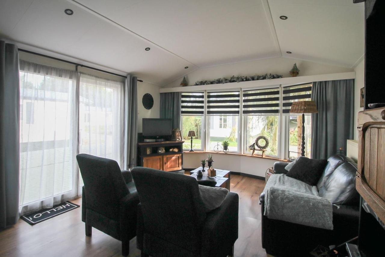 Sfeervol Chalet Op De Veluwe Putten Ngoại thất bức ảnh