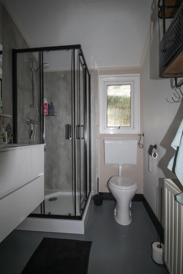Sfeervol Chalet Op De Veluwe Putten Ngoại thất bức ảnh
