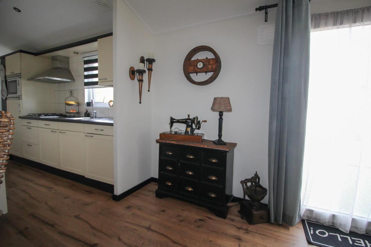 Sfeervol Chalet Op De Veluwe Putten Ngoại thất bức ảnh