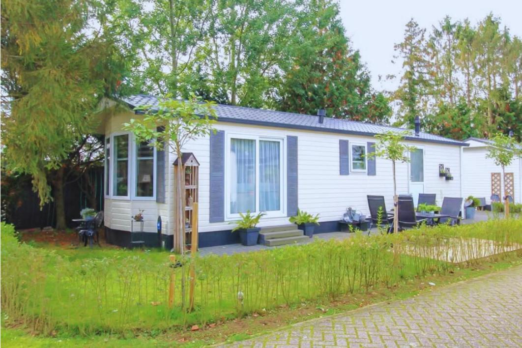 Sfeervol Chalet Op De Veluwe Putten Ngoại thất bức ảnh